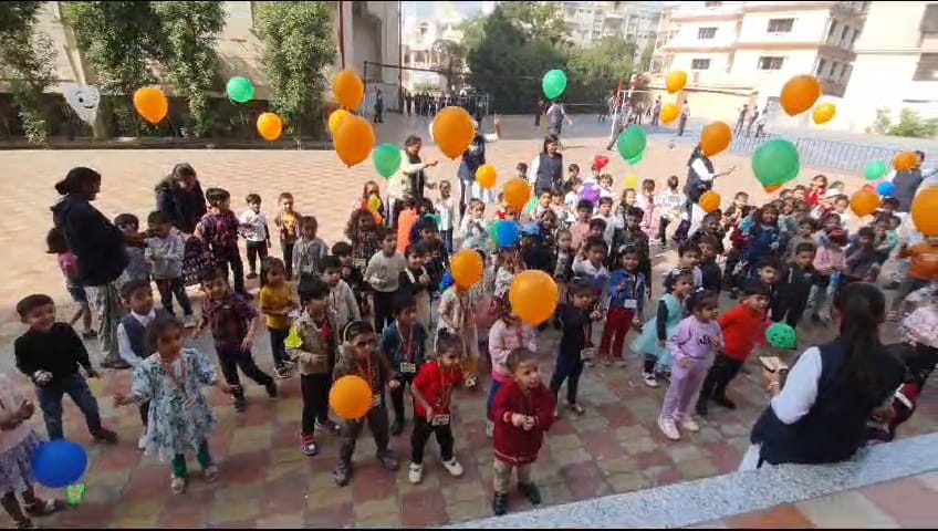 Makar Sankranti Celebration 2024 | Shree Swaminarayan Gadi ...